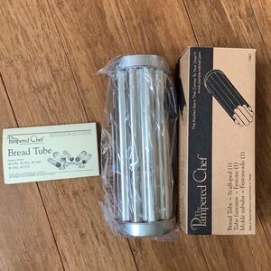☀️ 3/$36 or 2/$30 NEW PAMPERED CHEF Bread Tube - Scalloped
